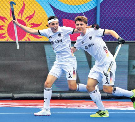 Holders Germany hit four past South Africa