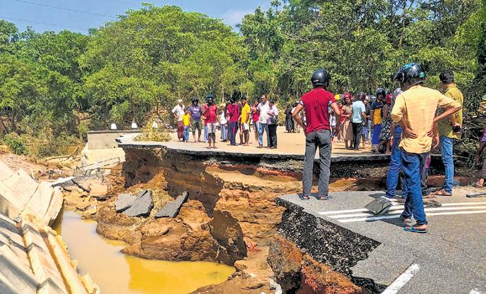 India evacuates 323 from cyclone-ravaged Sri Lanka