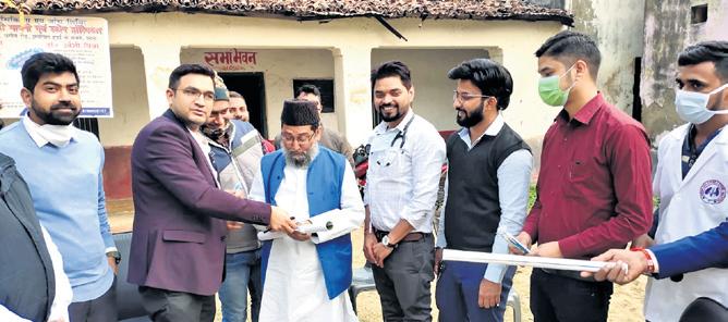 Specialising in care: A doctor who treats for free