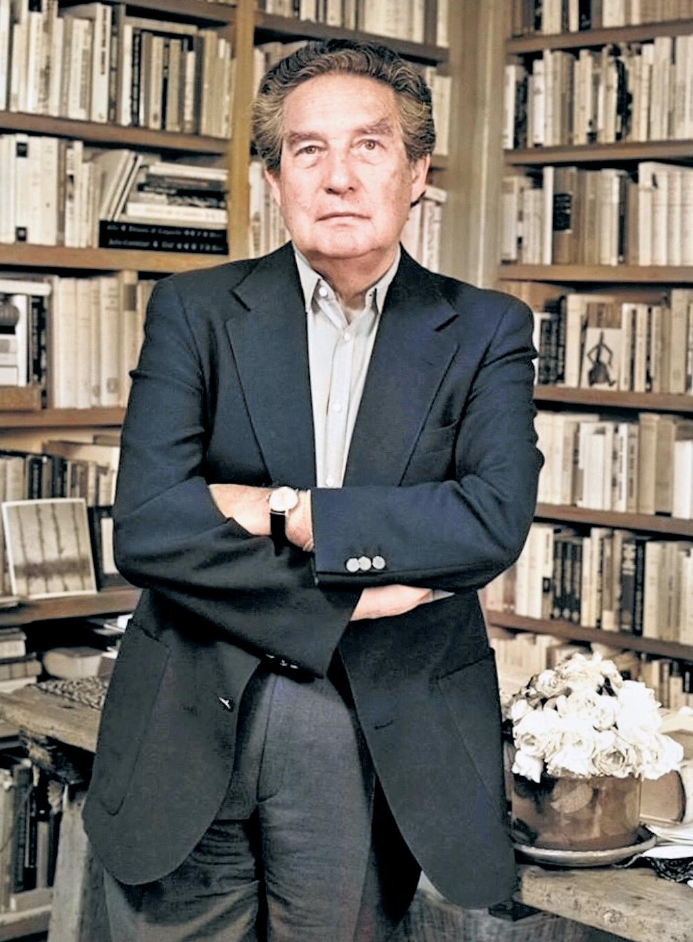 A Poet Between Civilisations