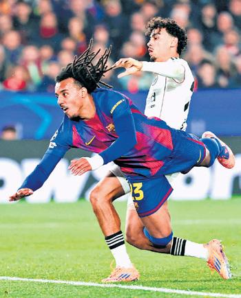 Liverpool, Barcelona register wins