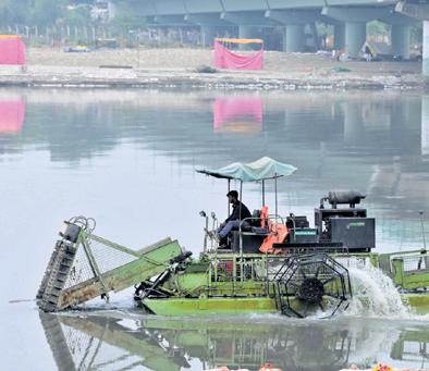 32 high-capacity machines to clean drains polluting Yamuna