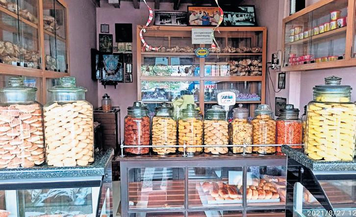 115-yr-old Kerala bakery bakes X-mas nostalgia