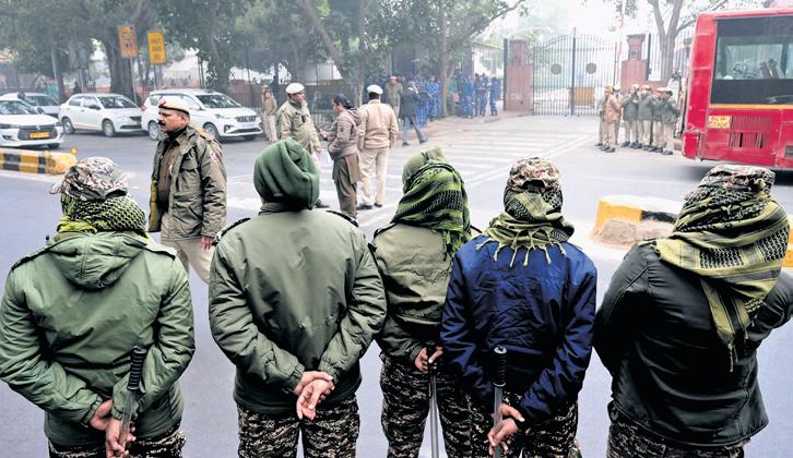 SC stays its Nov 20 fiat on Aravallis, to set up high-powered committee