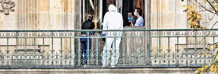Of hues, heists and hegemony