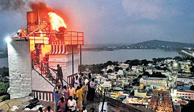 Lamp row: Plea in SC against HC order