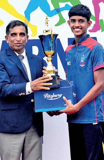 Maris Stella, Rathnayaka CC win U-16 relay titles
