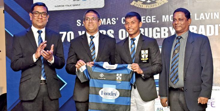 Fondre backing S. Thomas' rugby