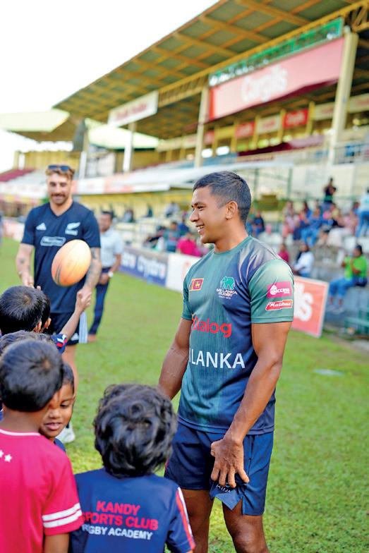 NZ and SL players conduct training sessions at Nittawela