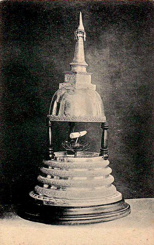 Miracles of the Sacred Tooth Relic