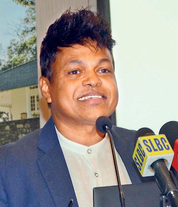 Mountaineer Johann Peries sets out to conquer final summit in Seven Summits Challenge