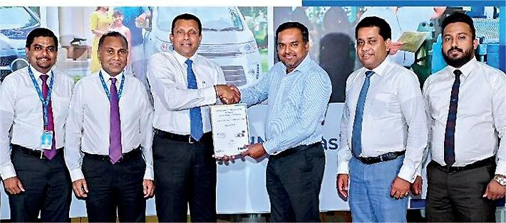 HNB partners with Mediccon Health Care to provide leasing solutions to medical diagnostics sector