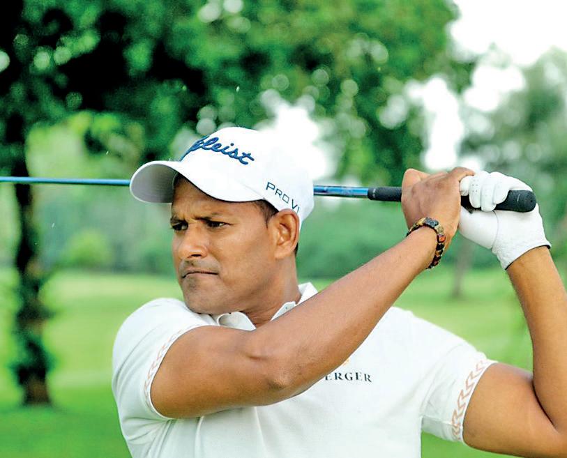 Thangaraja storms into lead