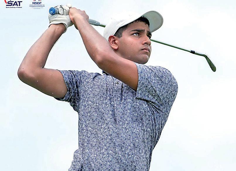 Algama pockets the Gold at Kandy's junior golf