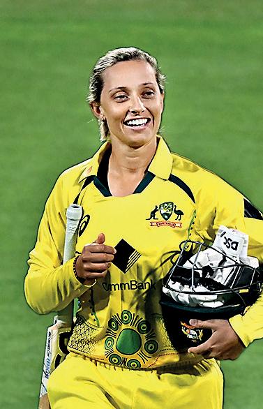 Sri Lanka women face Aussie juggernaut