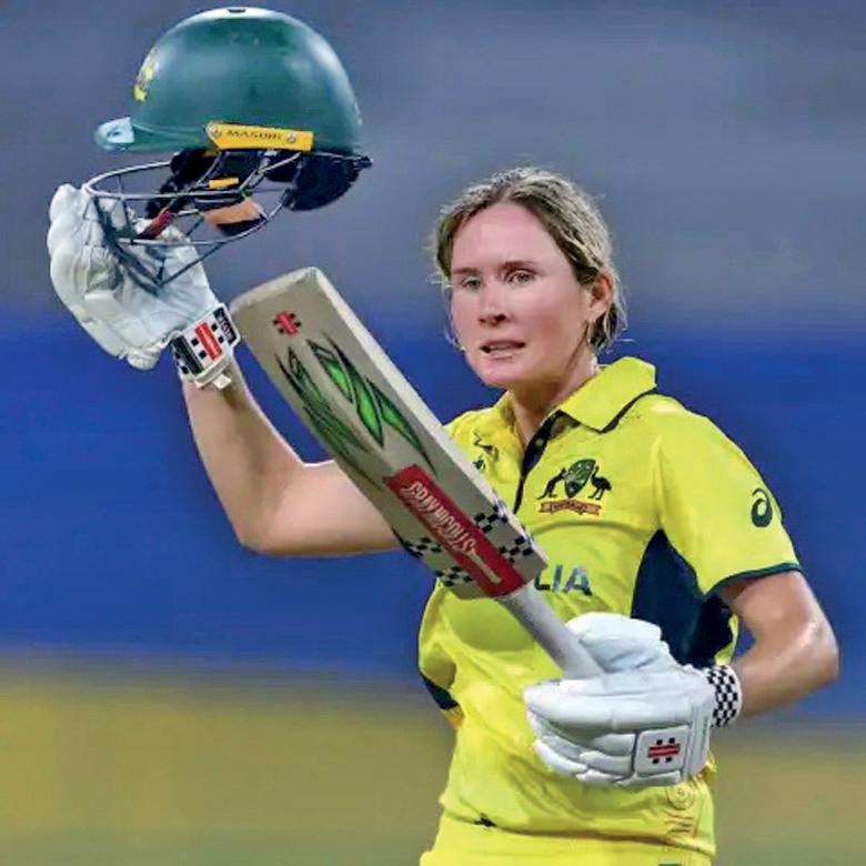 Aussie women avert Pakistan shocker