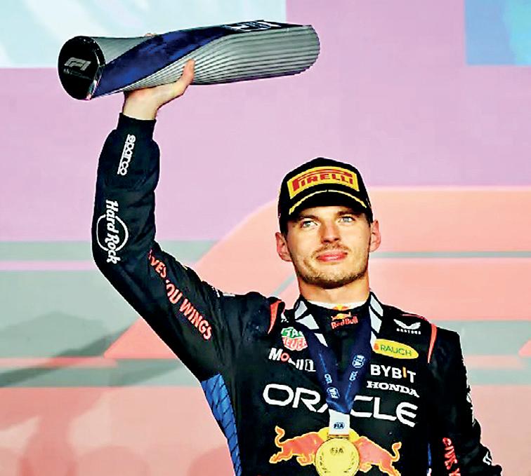 Verstappen win takes race to a final fight
