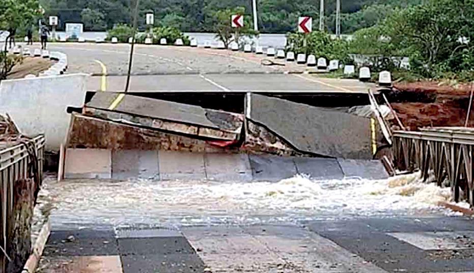 CYCLONE DITWAH CAUSES RS.190 BILLION DAMAGE TO HIGHWAYS