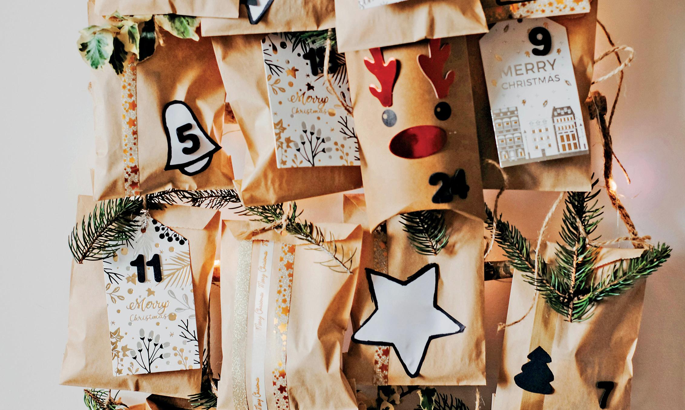 5 FUN CHRISTMAS TRADITIONS you can do at home with your Family