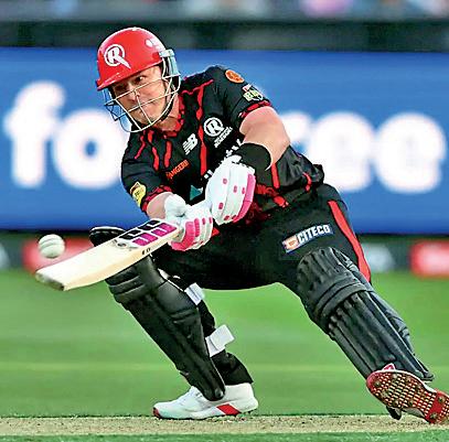 Seifert hits match winning century