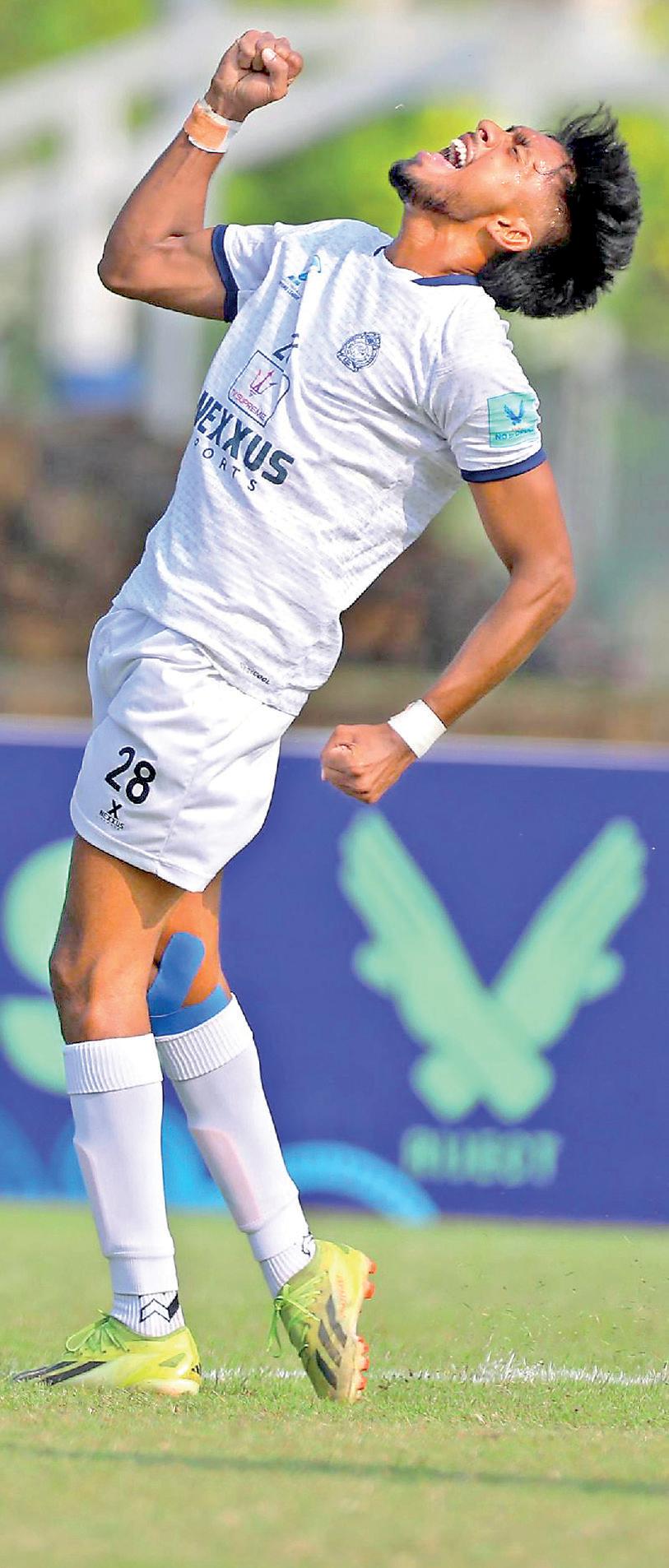 Easy for Saunders, tough for Police SC