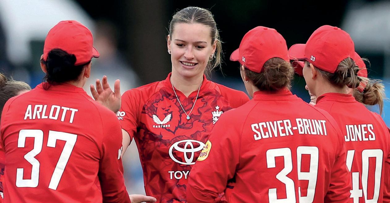 England hoping for a Red Roses act