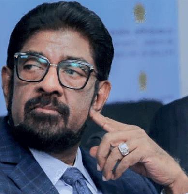 கெஹெலிய உள்ளிட்ட மூவருக்கும் பிணை