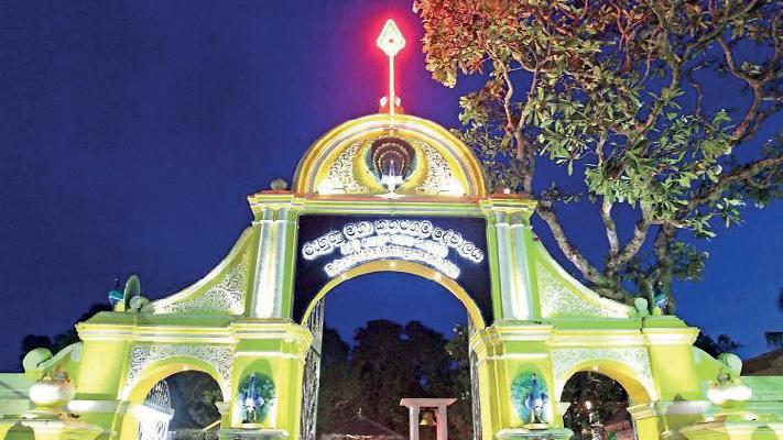 கதிர்காமம் ஆடிவேல் திருவிழா ஆரம்பம்