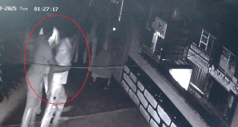 அநாகரீகமாக நடந்து கொண்ட பொலிஸாருக்கு இடமாற்றம்