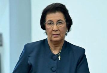 முதல் பெண் ஜனாதிபதியாக ஜெனிபர் தேர்வு