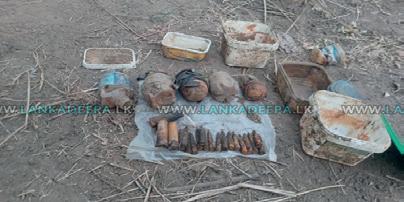 முன்னாள் உறுப்பினரின் காணியில் ஆயுதங்கள் மீட்பு