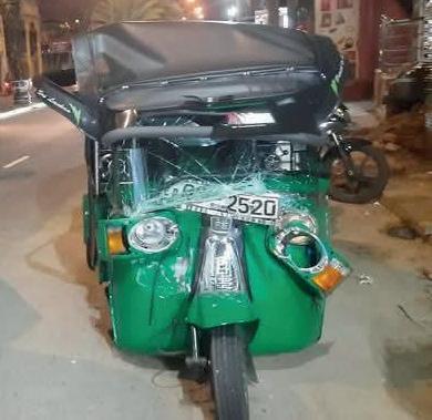 வாகன விபத்தில் மூவர் காயம்