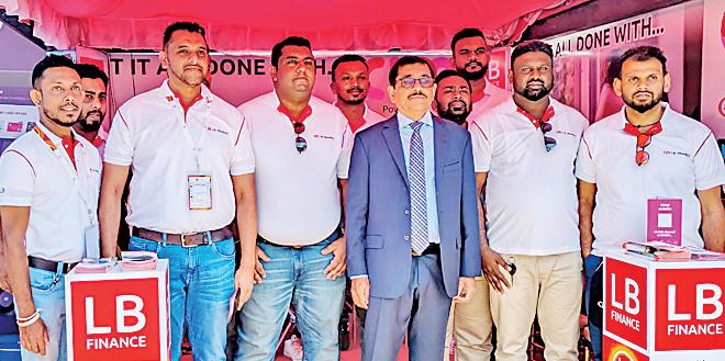 LB Finance showcases LB CIM app at CBSL Digital Payments Promotion in Nuwara Eliya