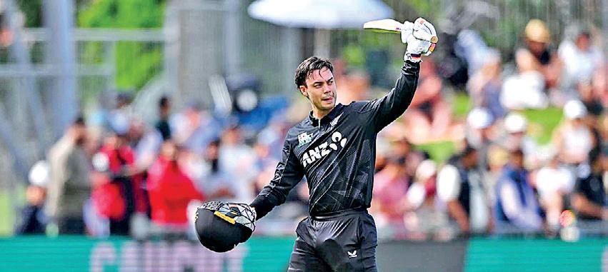 Chapman’s heroics guide New Zealand to ODI series lead against Pakistan