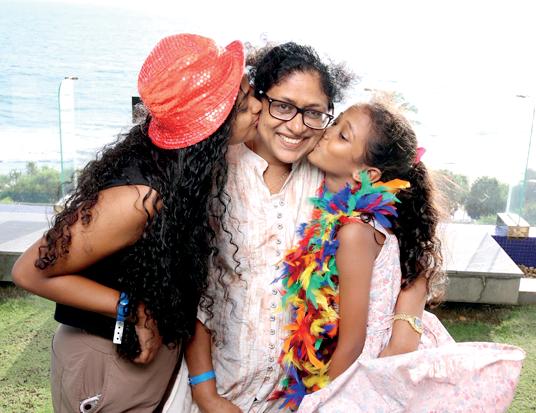 Sheraton Kosgoda's "Mother's Day Sip & Paint"