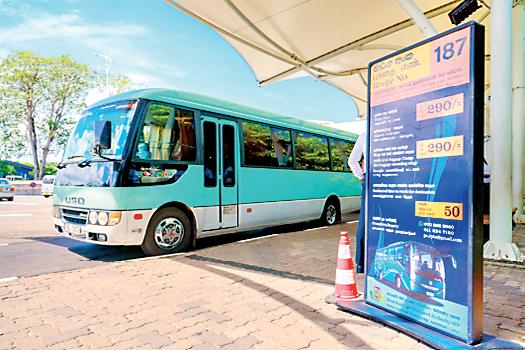 Airport-Colombo Fort luxury bus service resumes
