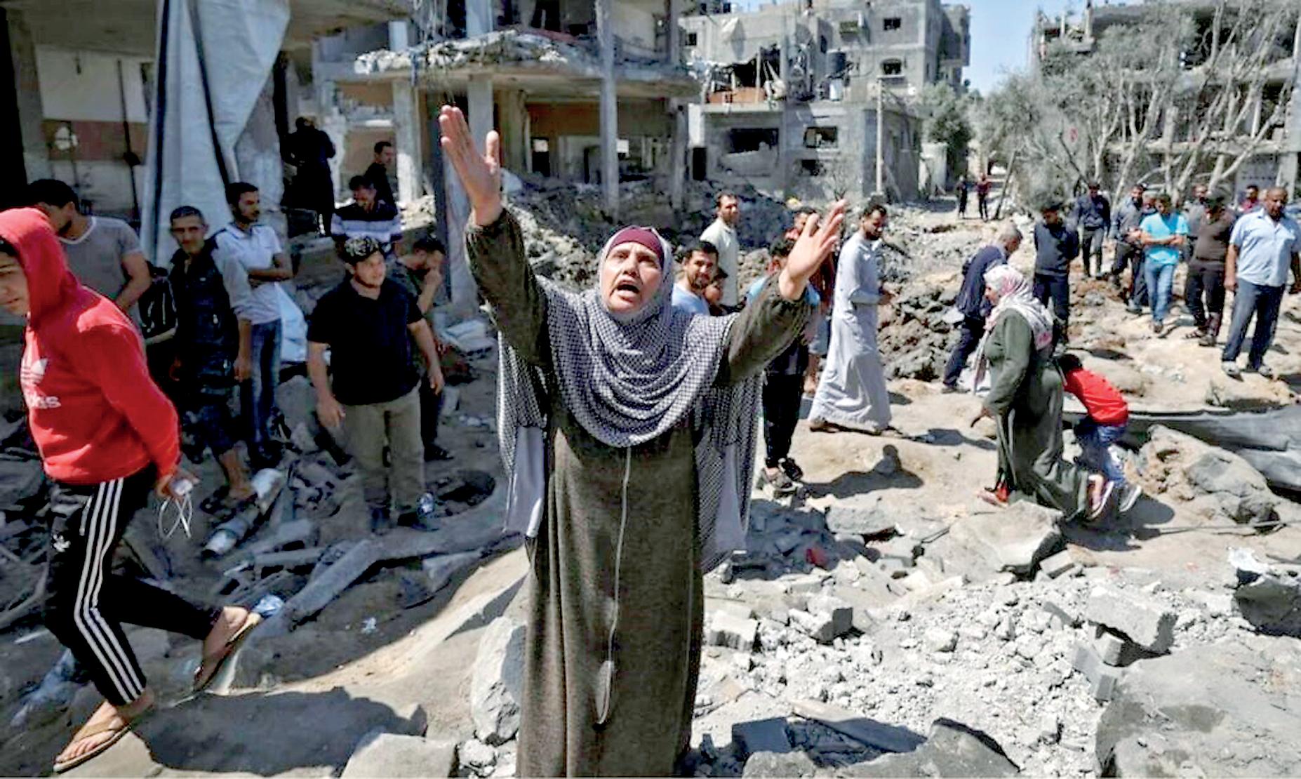 Lies, liars and onlookers of a tragic drama