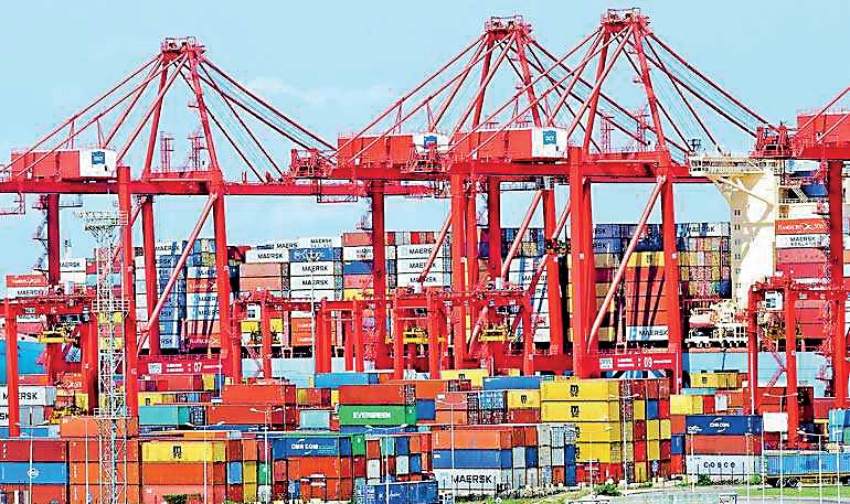 Is global free trading paradoxical?