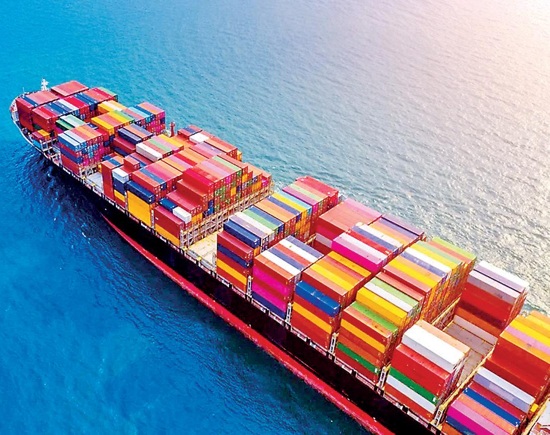 WHY TECHNOLOGY IS KEY TO MODERNISING GLOBAL SHIPPING