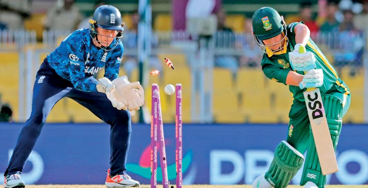 England spinners rout South Africa for 69