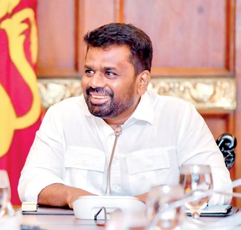 President urges plantation companies to increase worker wages