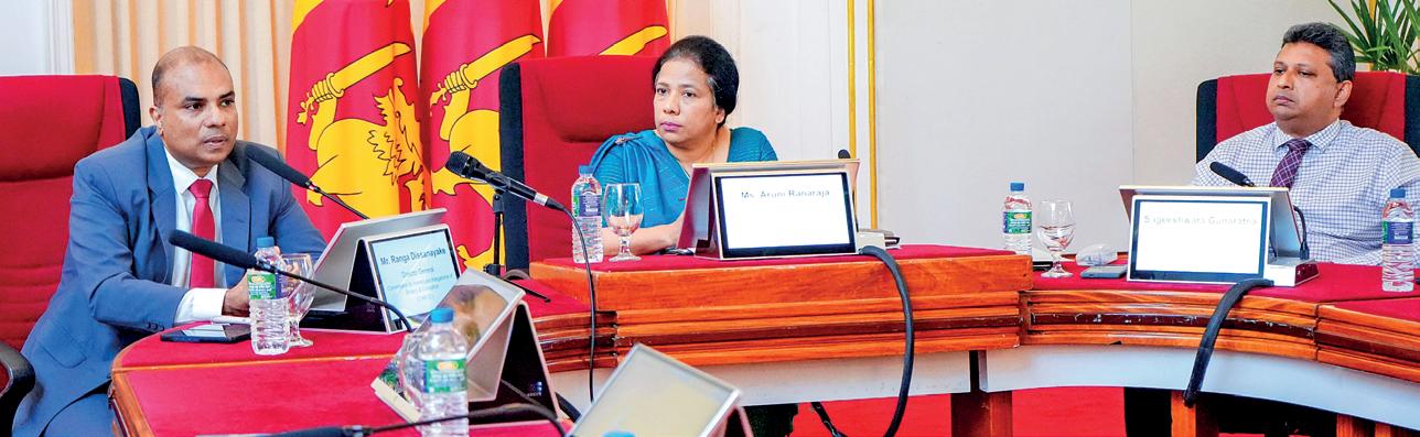 CIABOC briefs Foreign Ministry officials on combatting bribery and corruption