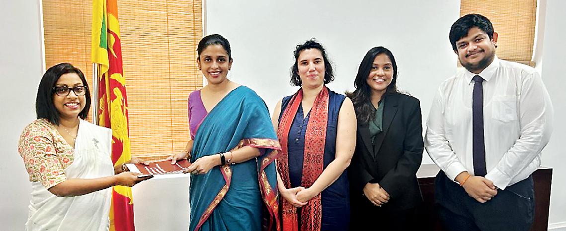 Verité Media and Politics presents proposal for ethical reporting on women