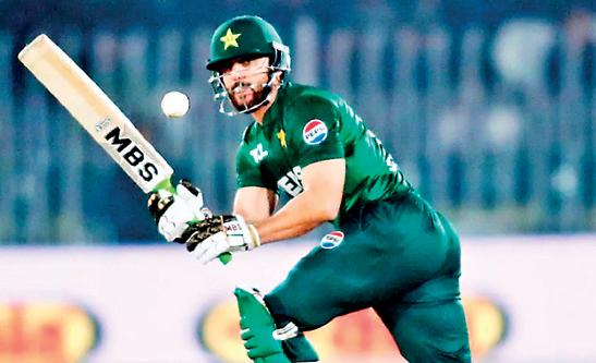 Chameera (4/20) bowls Sri Lanka to T20I Tri-Series final