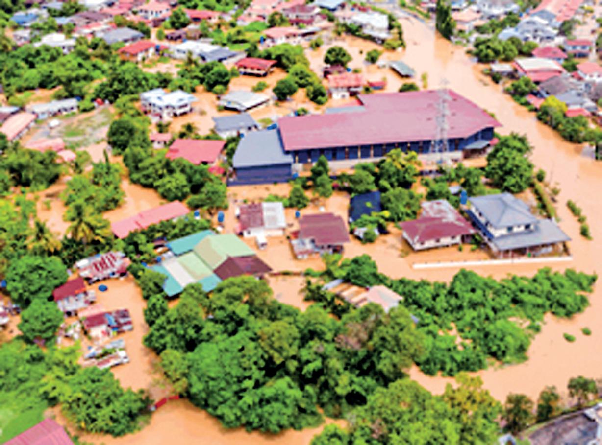 Natural disasters and one-dimensional economies