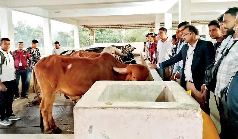 Capacity-building program in India for Lankan dairy farmers