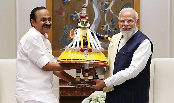 മോദിയെയും നിർമലയെയും കണ്ട് മുഖ്യമന്ത്രി സതീശൻ