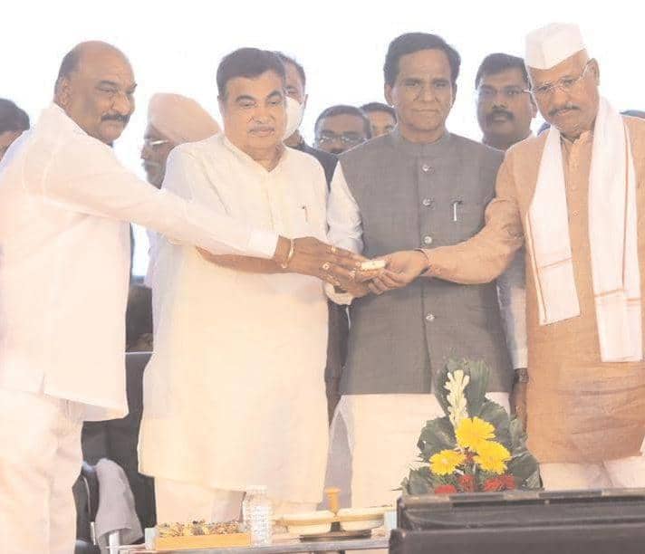 औरंगाबाद व पुणे के बीच 10,000 करोड़ रु. की लागत से बनेगा एक्सप्रेस-वे : गडकरी