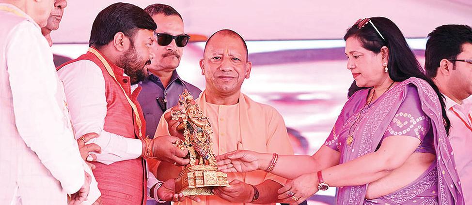 आक्रांताओं का महिमामंडन करना देशद्रोह है, 'नया' भारत इसे स्वीकार नहीं करेगा