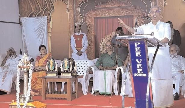 सभी मंदिरों में गौशाला, सनातन धर्म की शिक्षा देने वाली संस्था और अस्पताल की जरूरत : केरल के राज्यपाल